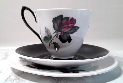 Royal albert masquerade black - albert,