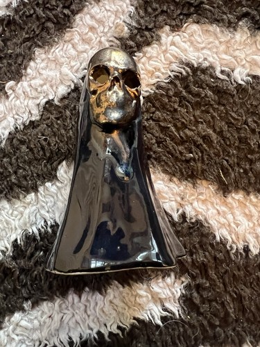 Gothic skull candle holder - gothic,