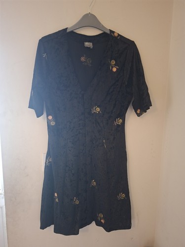 Black crushed velvet gothic - black,