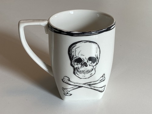 Coventry fine porcelain skull - fine,