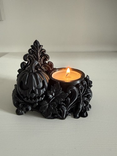 Gothic black resin - gothic,