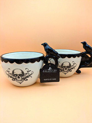 Salem gothic skull raven - salem,